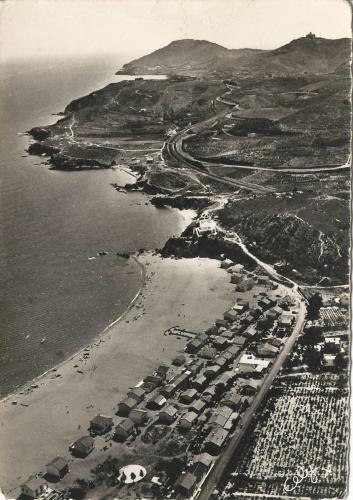 Vue aérienne de la plage du Racou